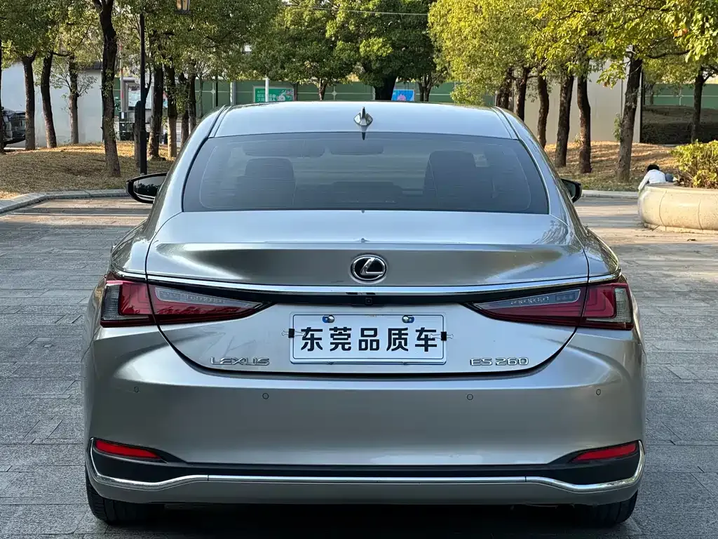 Lexus ES 2023 из CN, фото 4