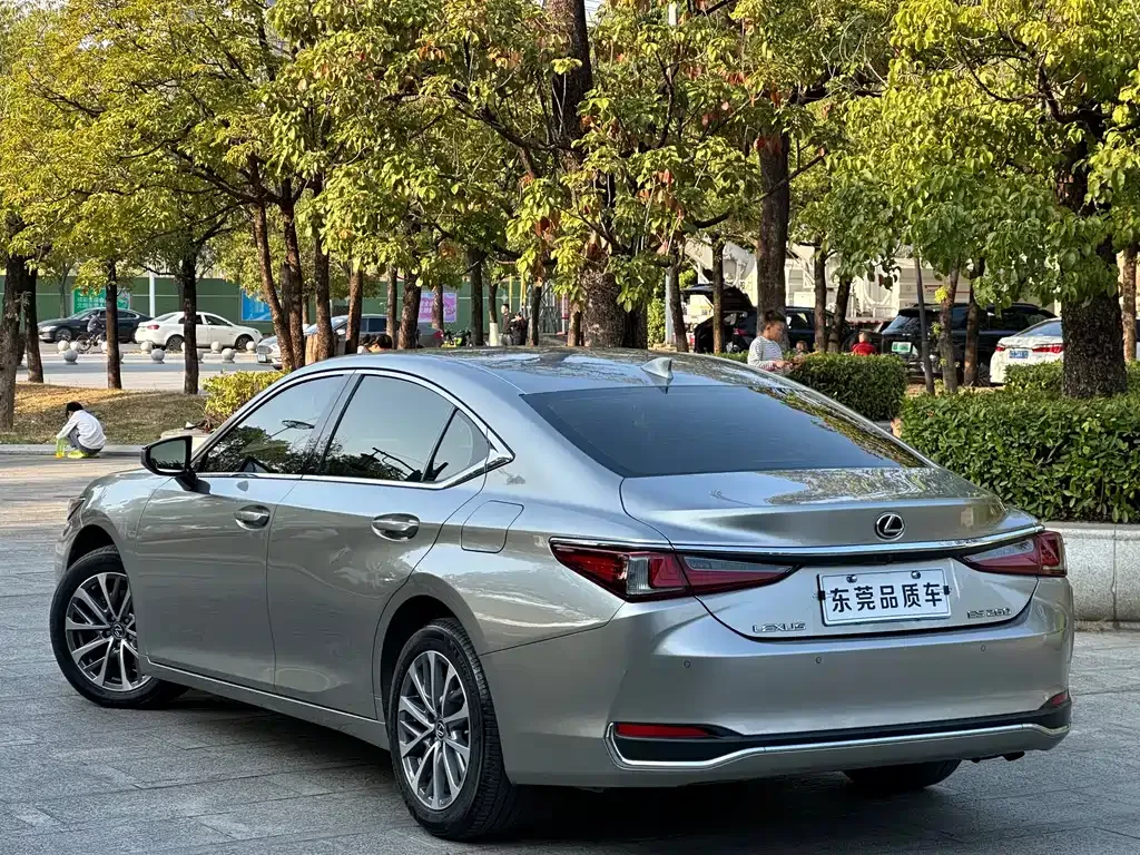Lexus ES 2023 из CN, фото 7