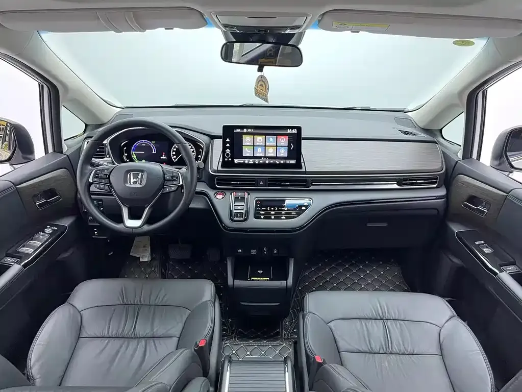Honda Odyssey — фото 10