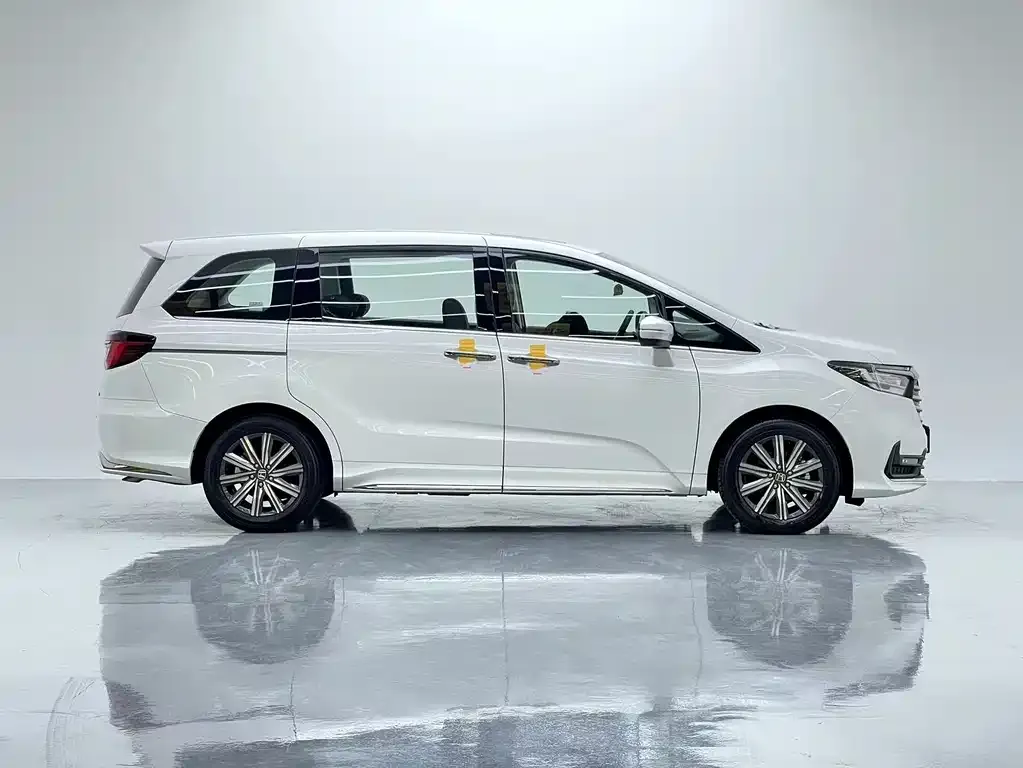 Honda Odyssey — фото 8