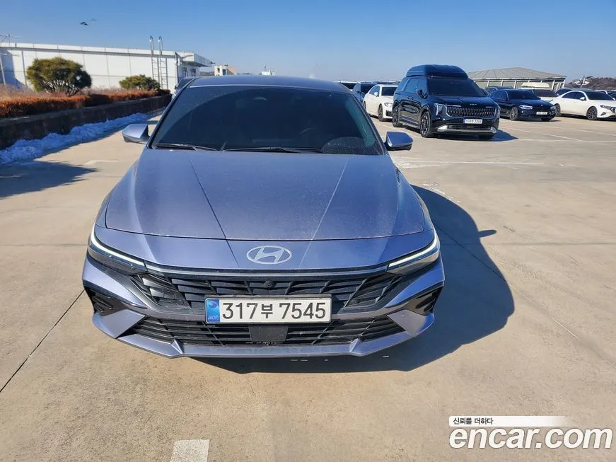Hyundai AVANTE — фото 1