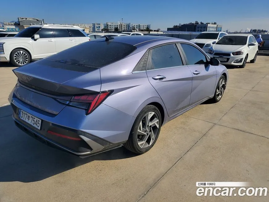 Hyundai AVANTE — фото 4