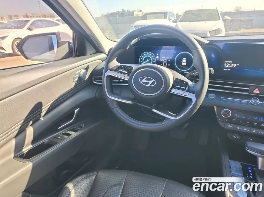 Hyundai AVANTE — фото 9