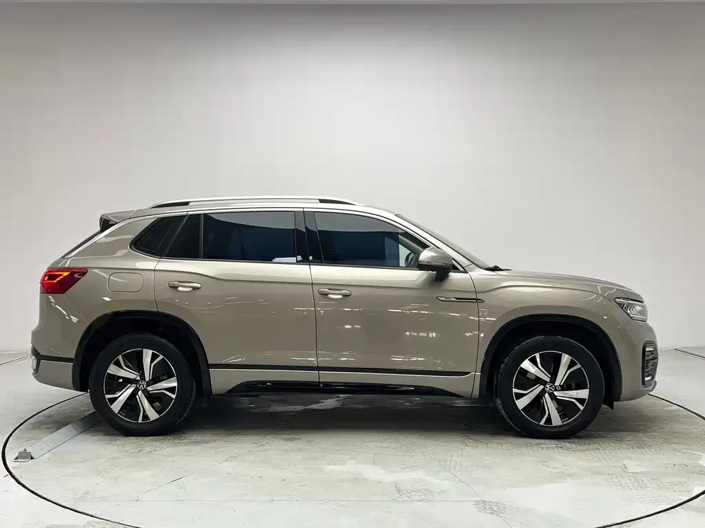 Volkswagen GTE PHEV 2022 из CN, фото 7