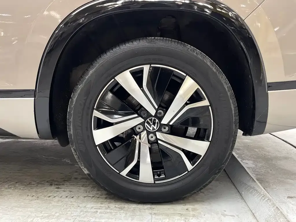 Volkswagen GTE PHEV 2022 из CN, фото 3