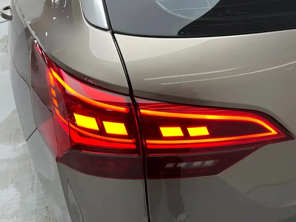 Volkswagen GTE PHEV 2022 из CN, фото 4
