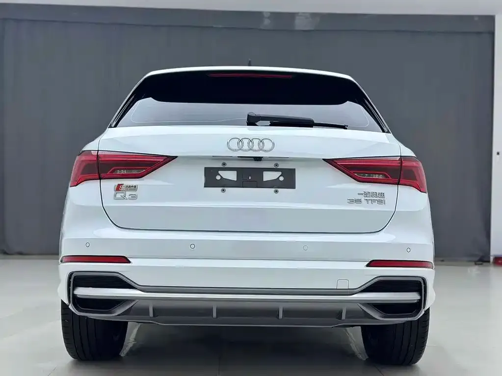 Audi Q3 — фото 3