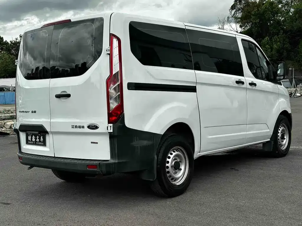 Ford Transit 2023 из CN, фото 7