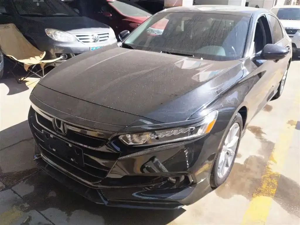 Honda Accord — фото 1