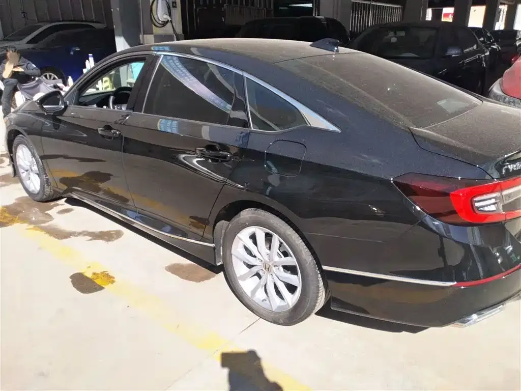 Honda Accord — фото 4