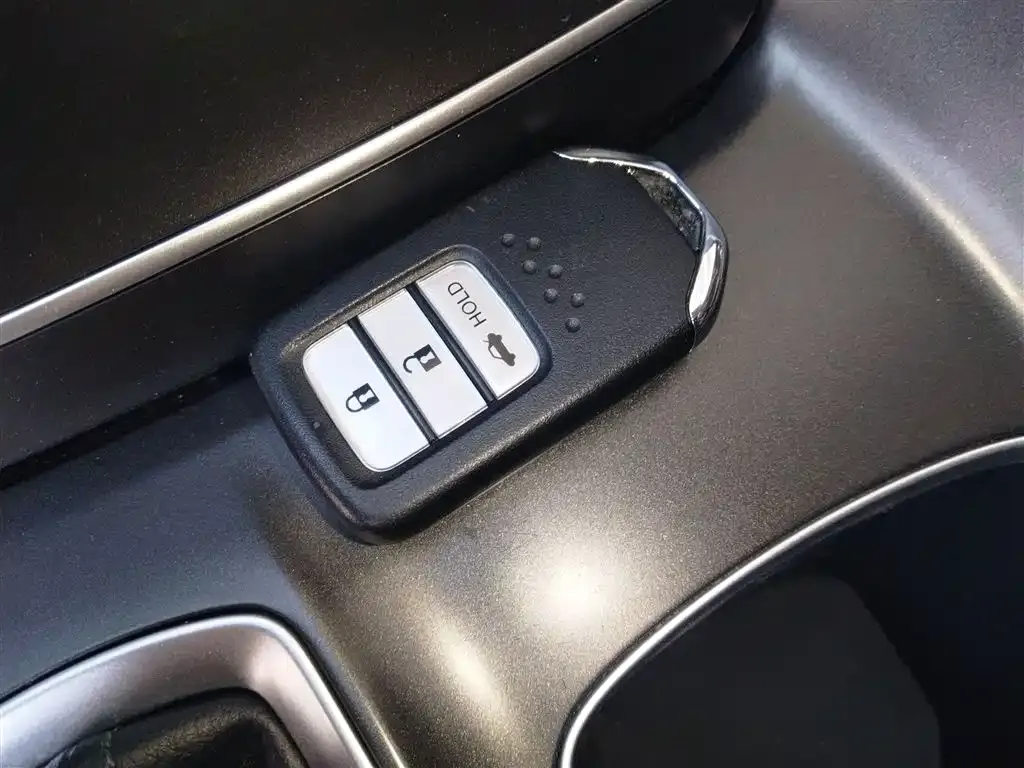 Honda Accord — фото 3