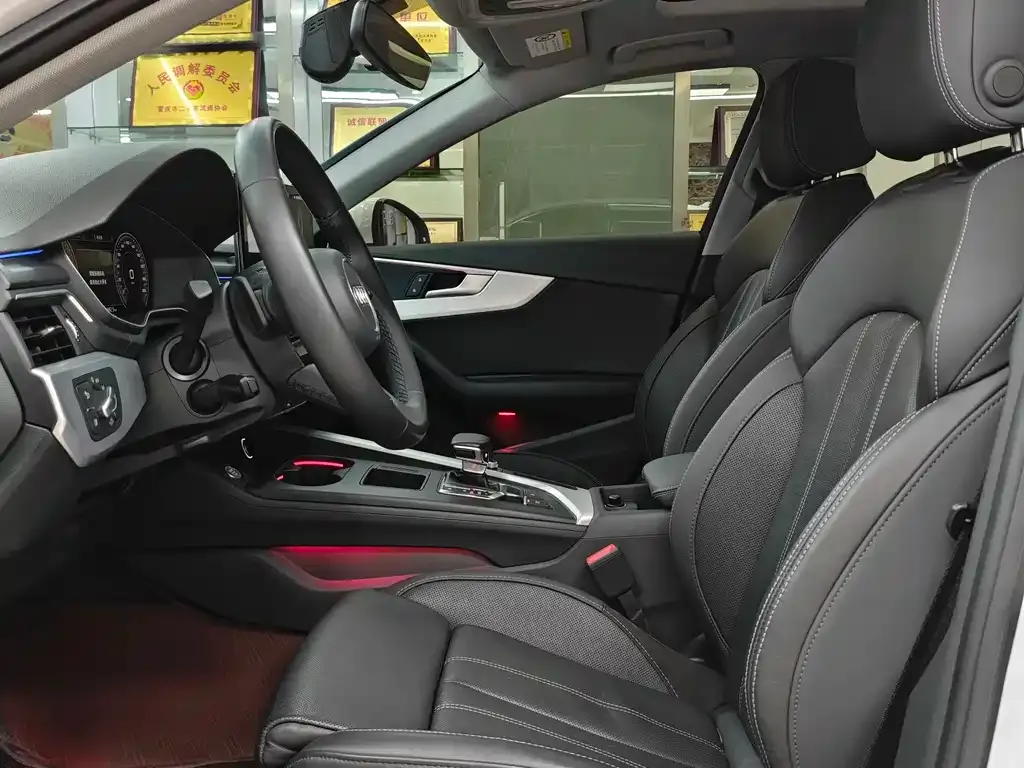 Audi A4L 2022 из CN, фото 7