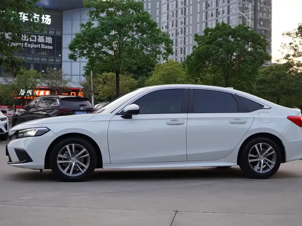 Honda Civic 2024 из CN, фото 8