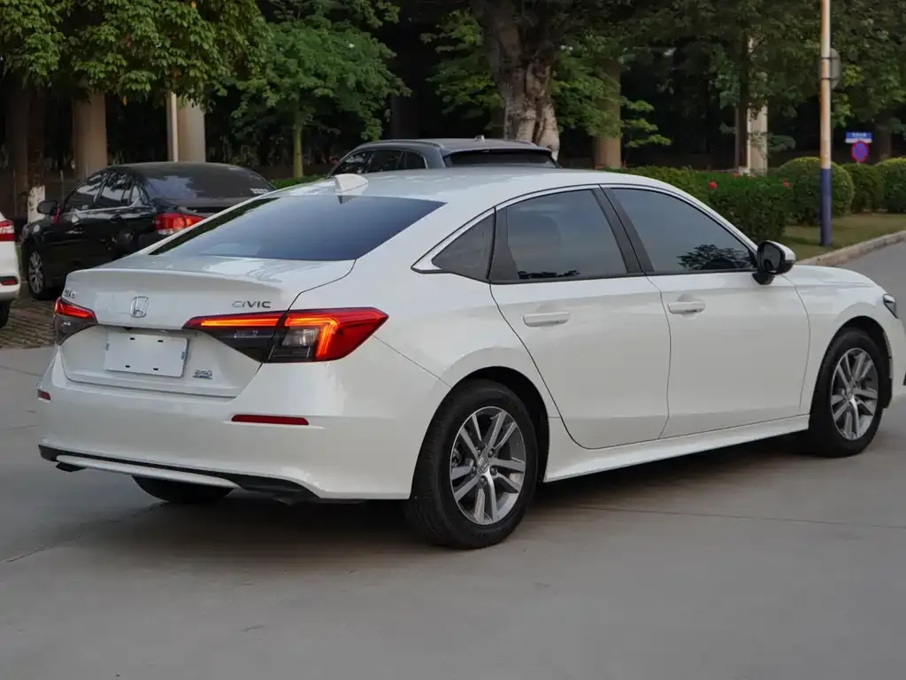 Honda Civic 2024 из CN, фото 4