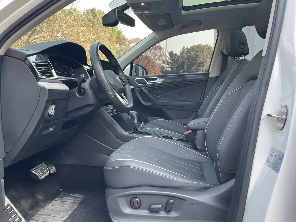Volkswagen Tiguan L 2023 из CN, фото 6