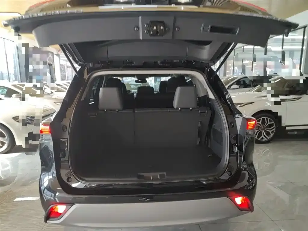 Toyota Highlander 2024 из CN, фото 8