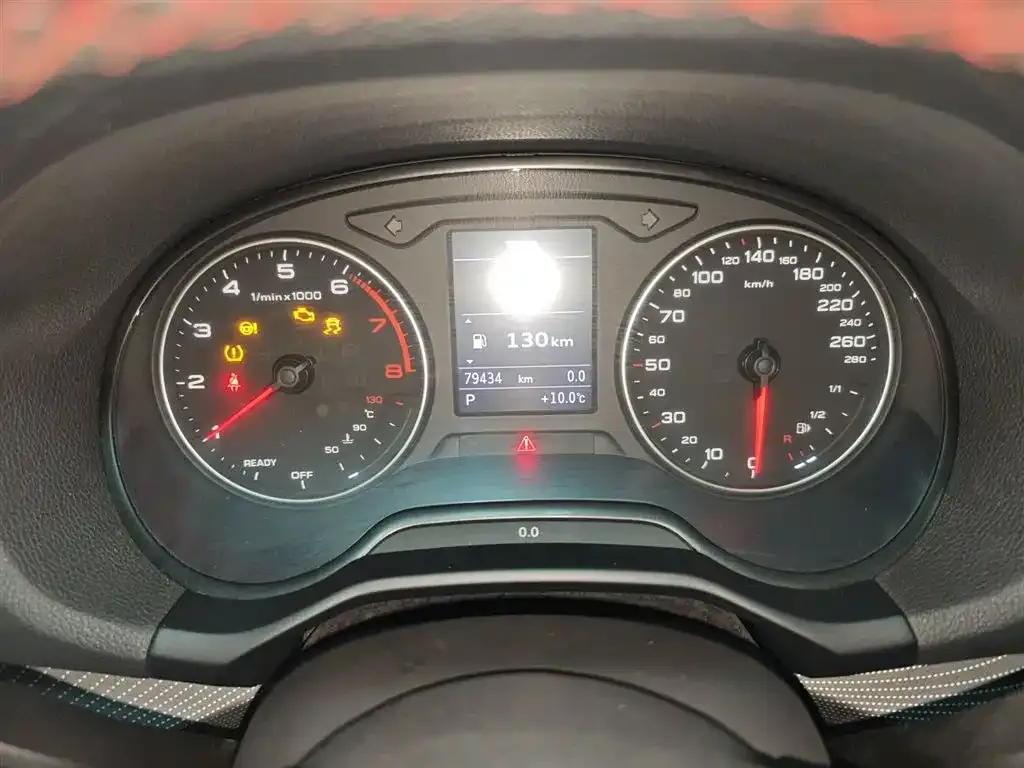 Audi Q2L 2023 из CN, фото 3