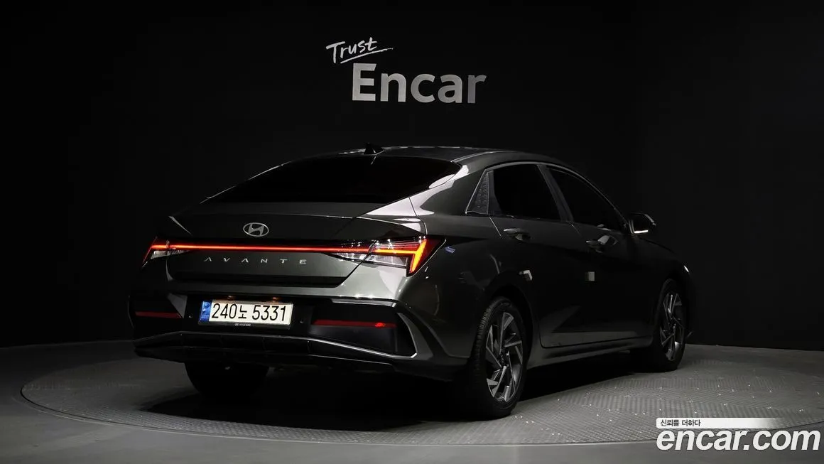 Hyundai AVANTE — фото 2