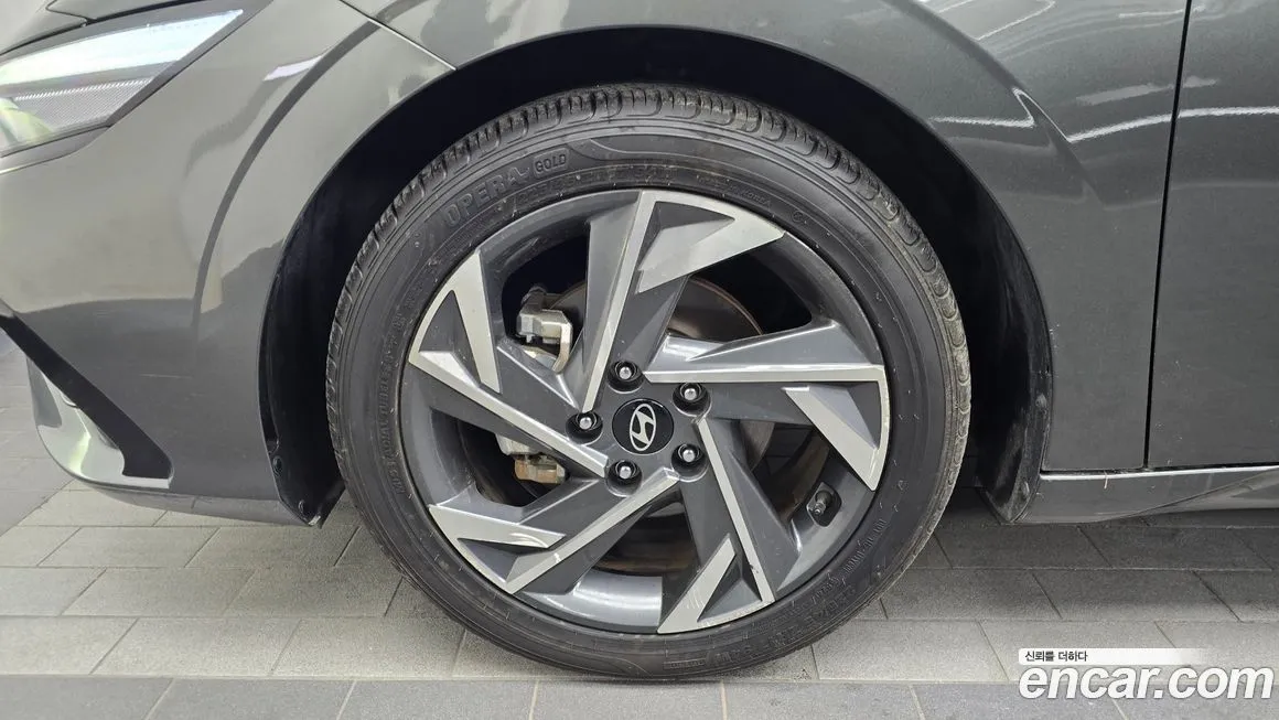 Hyundai AVANTE — фото 6