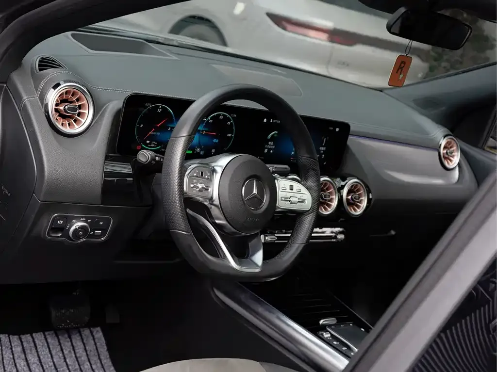 Mercedes-Benz EQA 2021 из CN, фото 3