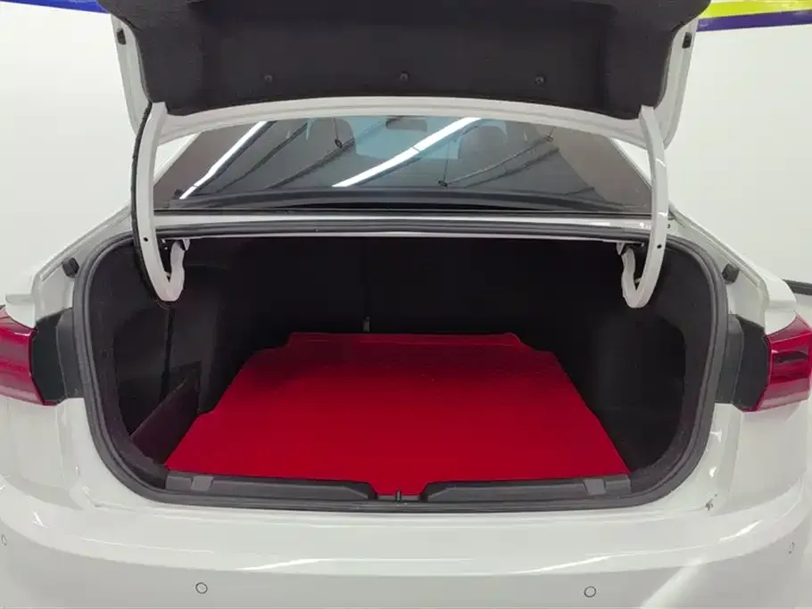 Volkswagen Bora 2022 из CN, фото 10