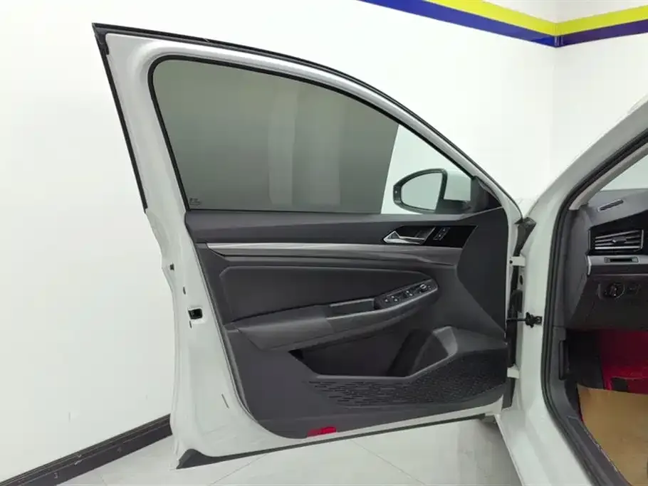 Volkswagen Bora 2022 из CN, фото 7