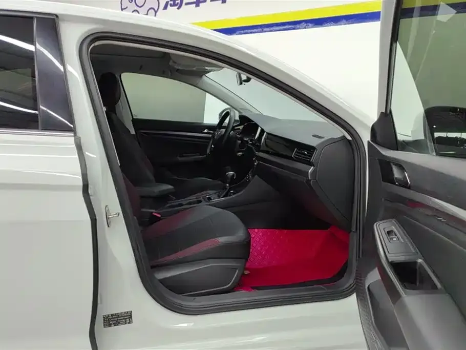 Volkswagen Bora 2022 из CN, фото 4