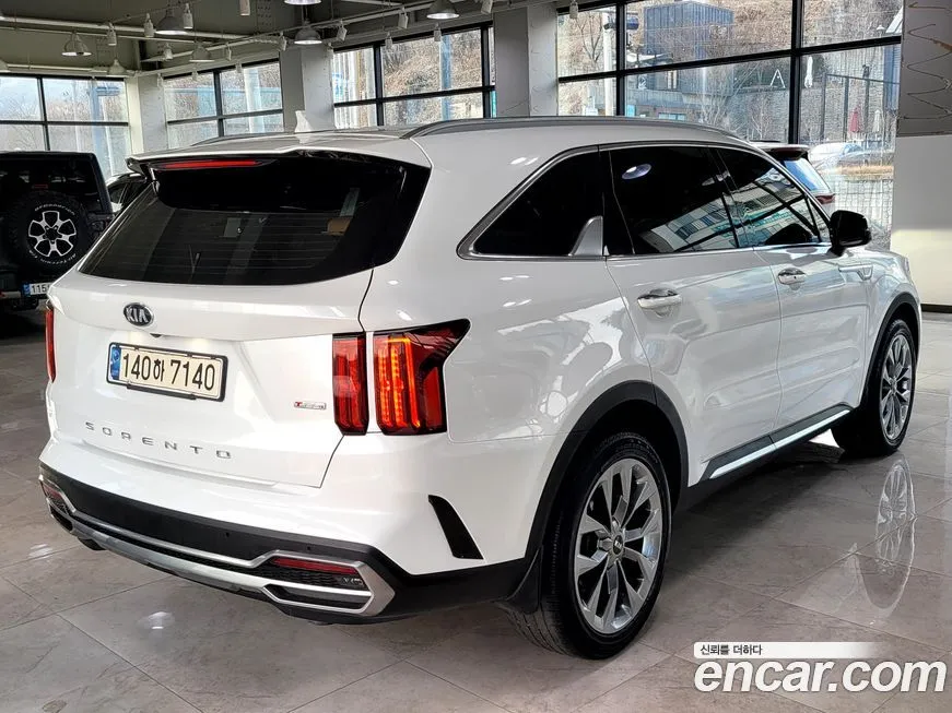 Kia Sorento — фото 4
