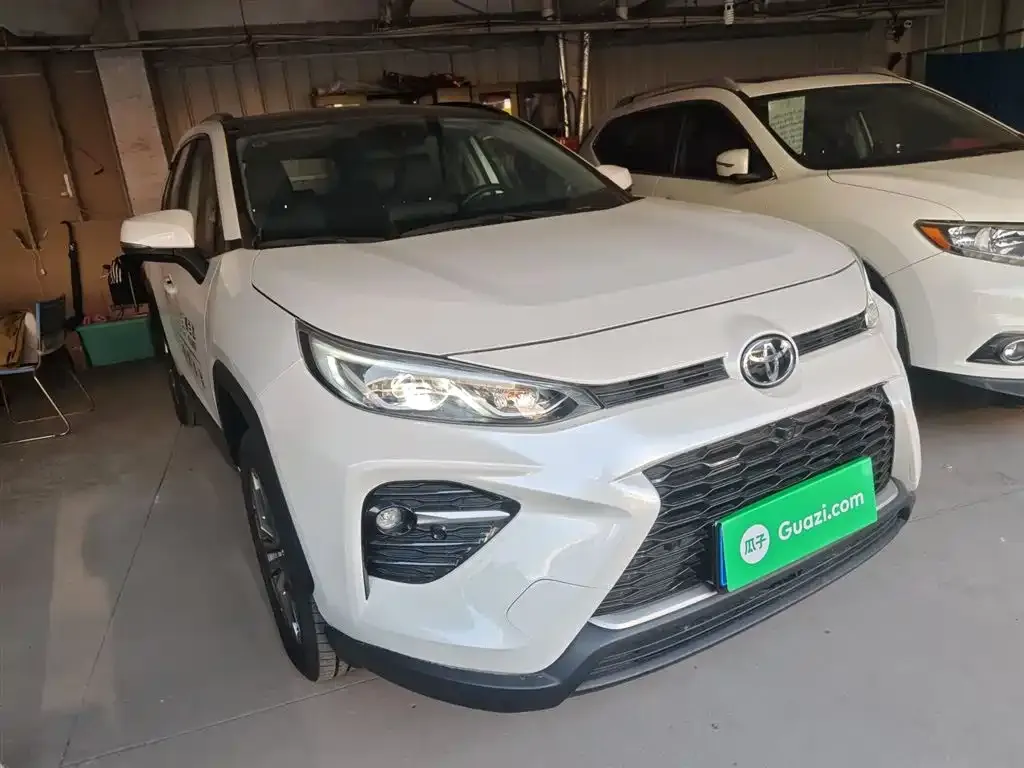 Toyota Wildlander 2023 из CN, фото 3