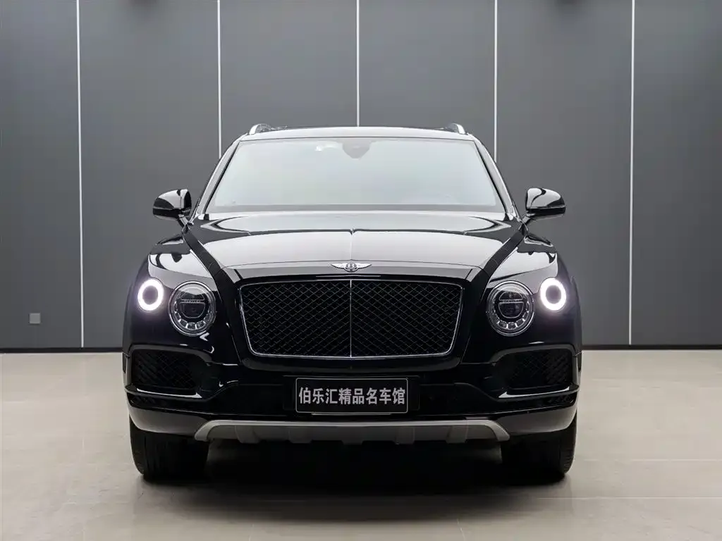 Bentley Bentayga 2022 из CN, фото 3