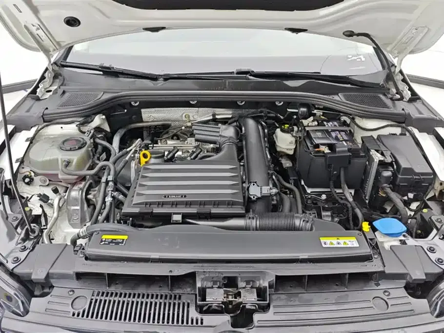 Volkswagen Golf 2021 из CN, фото 10