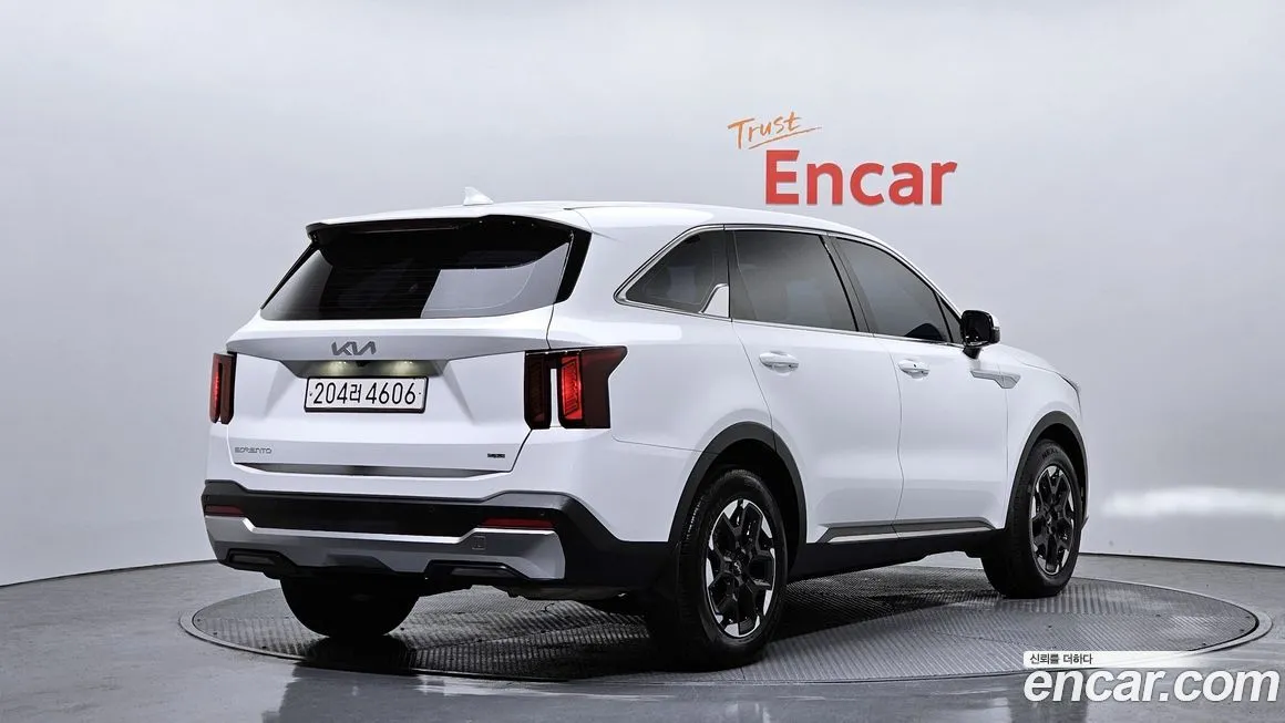 Kia Sorento — фото 8