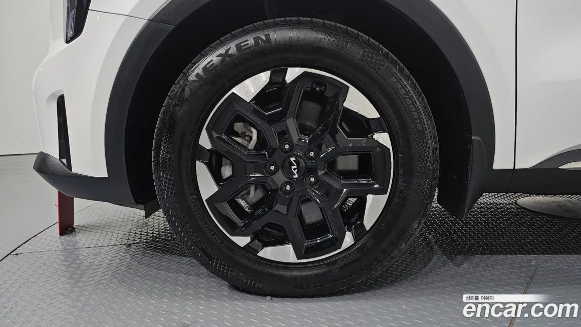 Kia Sorento — фото 6
