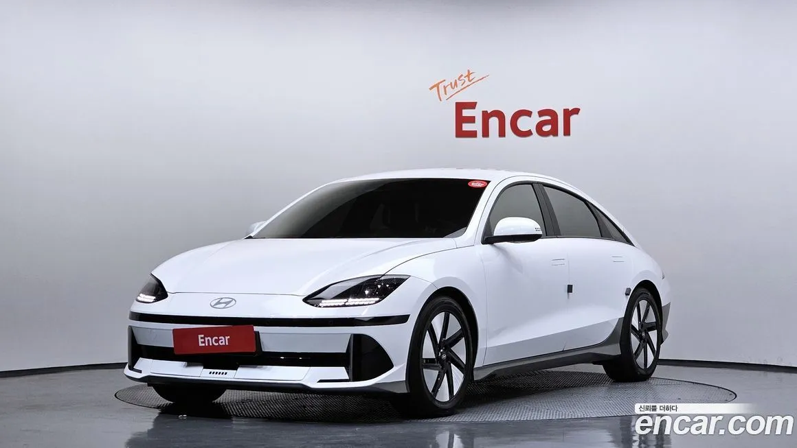 Hyundai Ioniq6 — фото 1