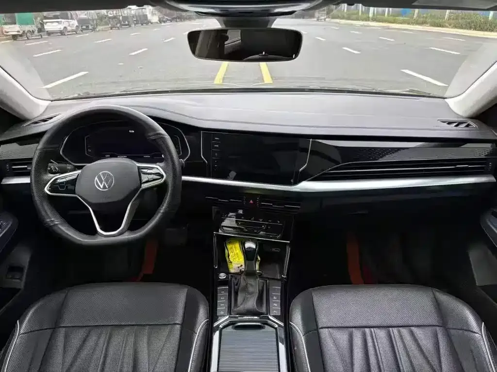 Volkswagen Passat New Energy 2022 из CN, фото 2