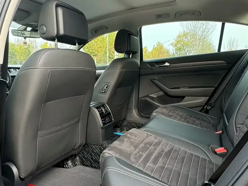 Volkswagen Magotan 2022 из CN, фото 7