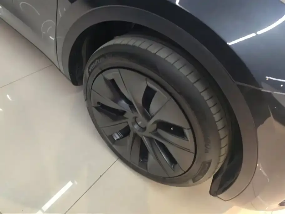 Tesla Model Y 2024 из CN, фото 10