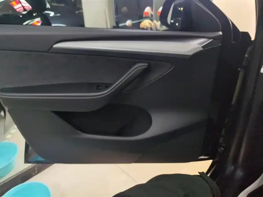 Tesla Model Y 2024 из CN, фото 2