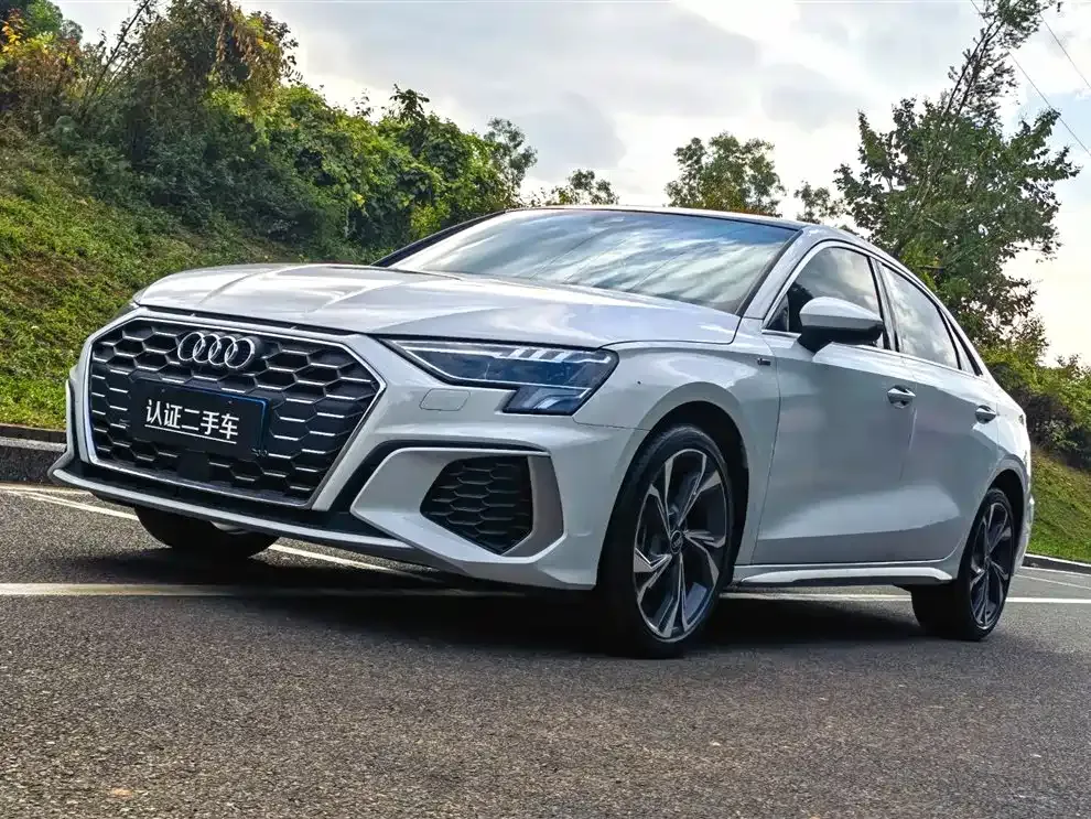 Audi A3 2024 из CN, фото 1