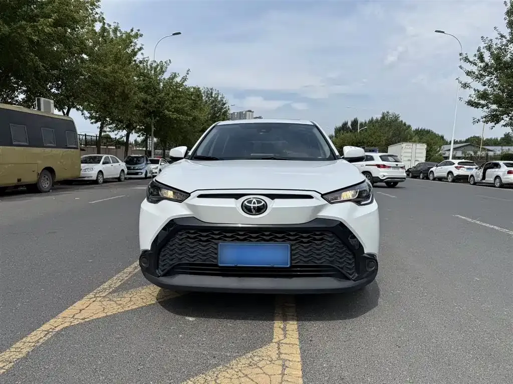 Toyota Frontlander 2022 из CN, фото 8