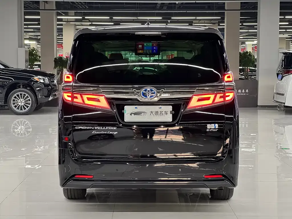 Toyota Vellfire 2022 из CN, фото 7