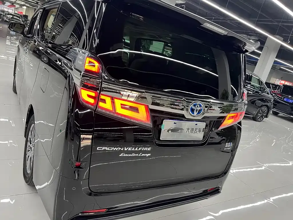 Toyota Vellfire 2022 из CN, фото 10