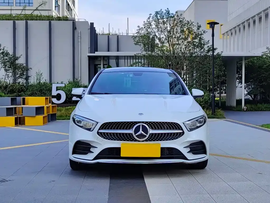 Mercedes-Benz A-Class — фото 9