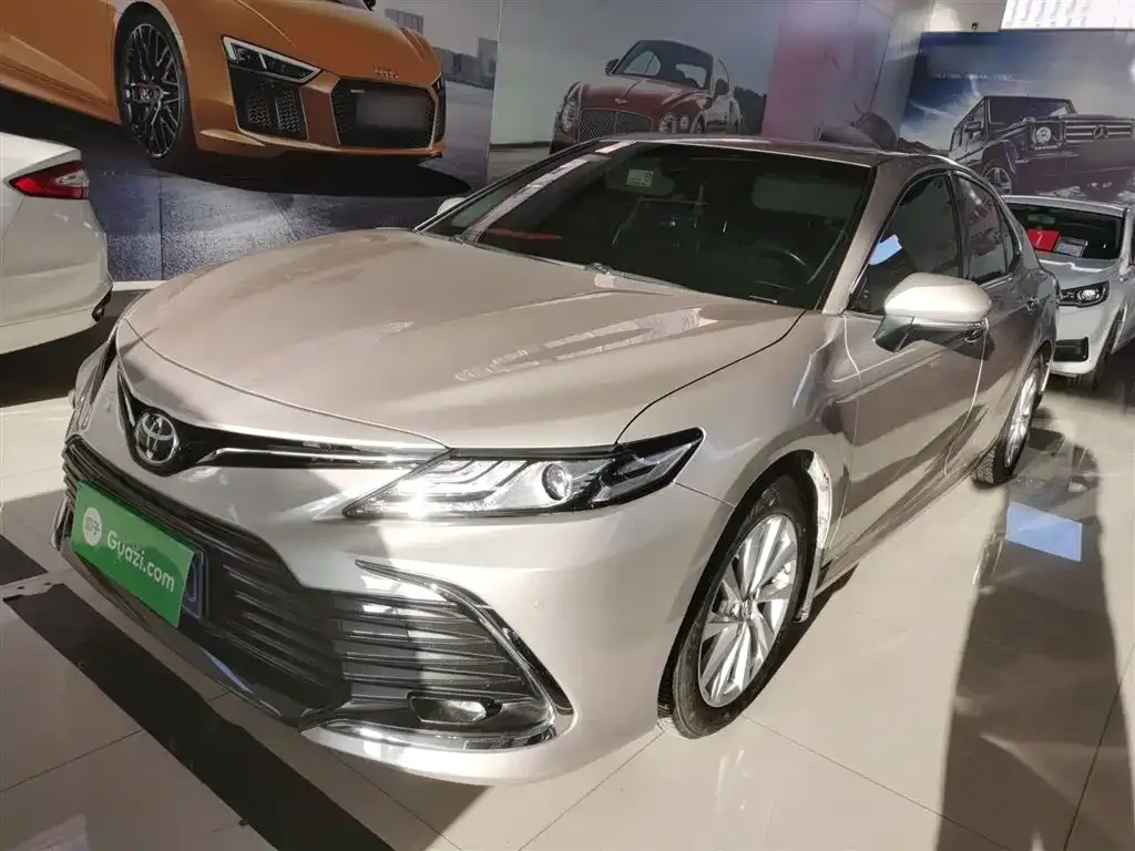 Toyota Camry 2022 из CN, фото 2