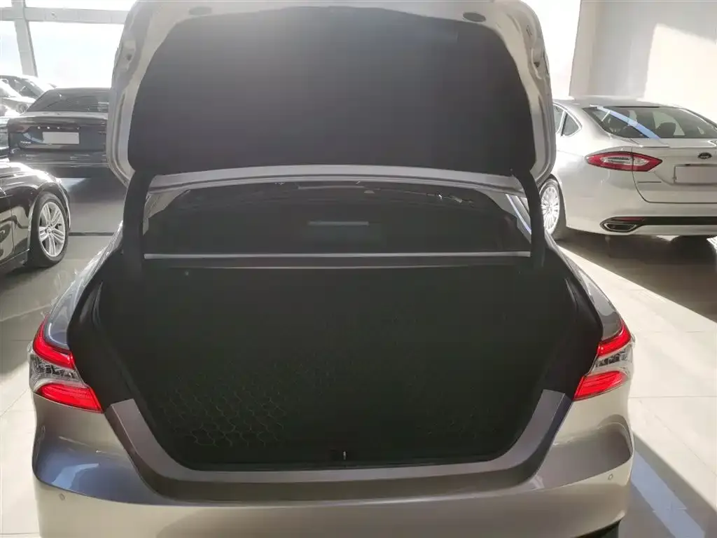 Toyota Camry 2022 из CN, фото 9