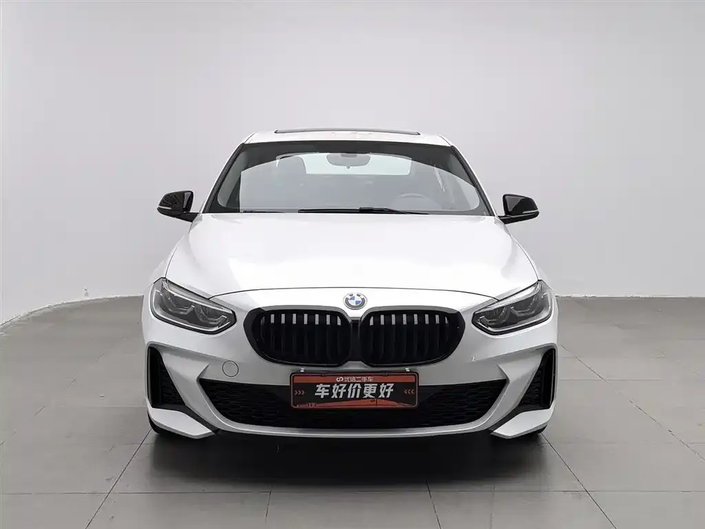 BMW 1 Series 2021 из CN, фото 4