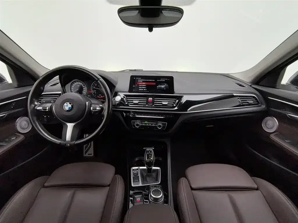 BMW 1 Series 2021 из CN, фото 3