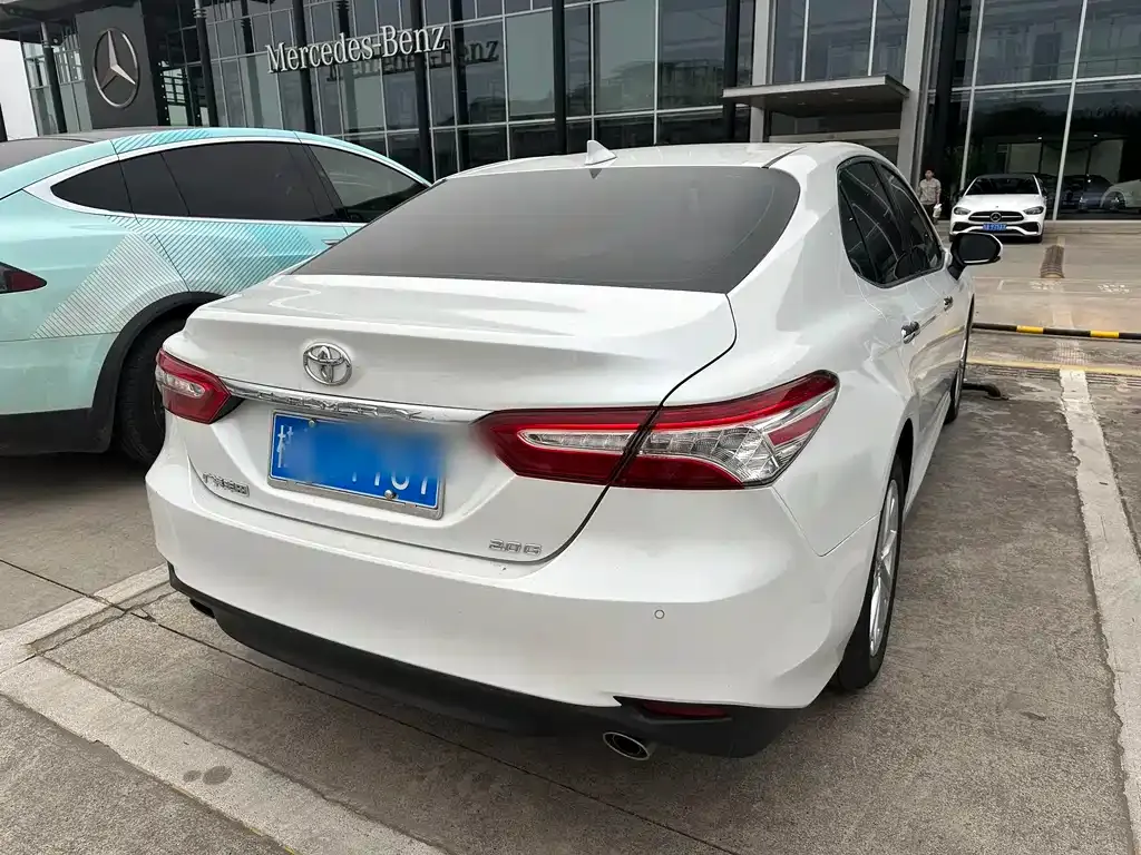 Toyota Camry 2023 из CN, фото 8