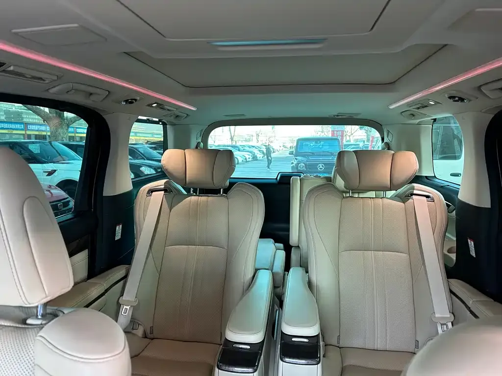 Toyota Vellfire 2021 из CN, фото 2