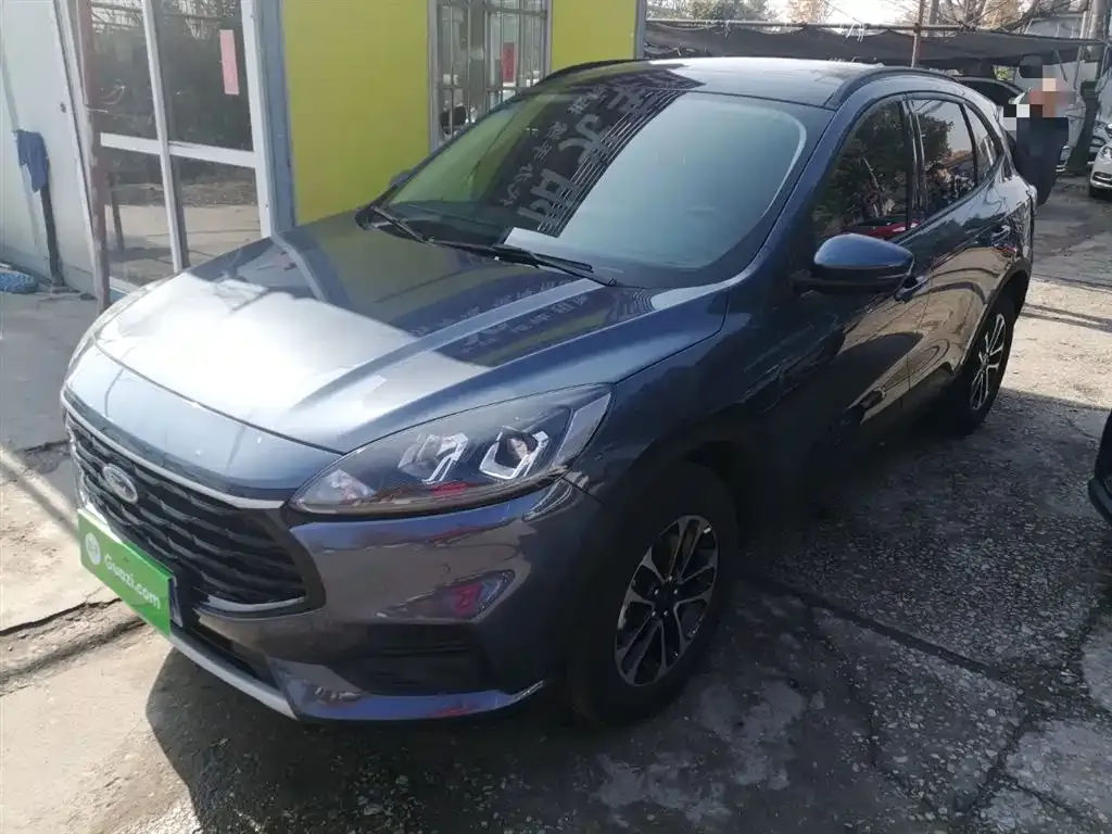 Ford Escape 2024 из CN, фото 2